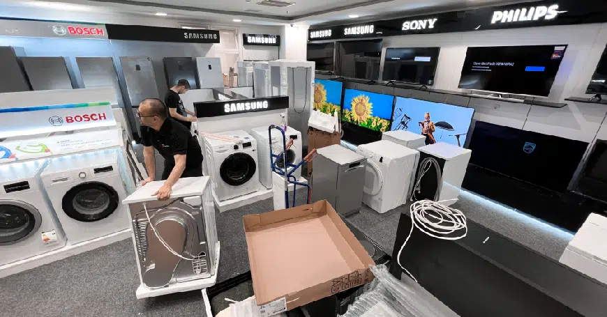 3D BOX shop bijele tehnike u TC Mercator Banjaluka, dio sa veš mašinama i televizorima