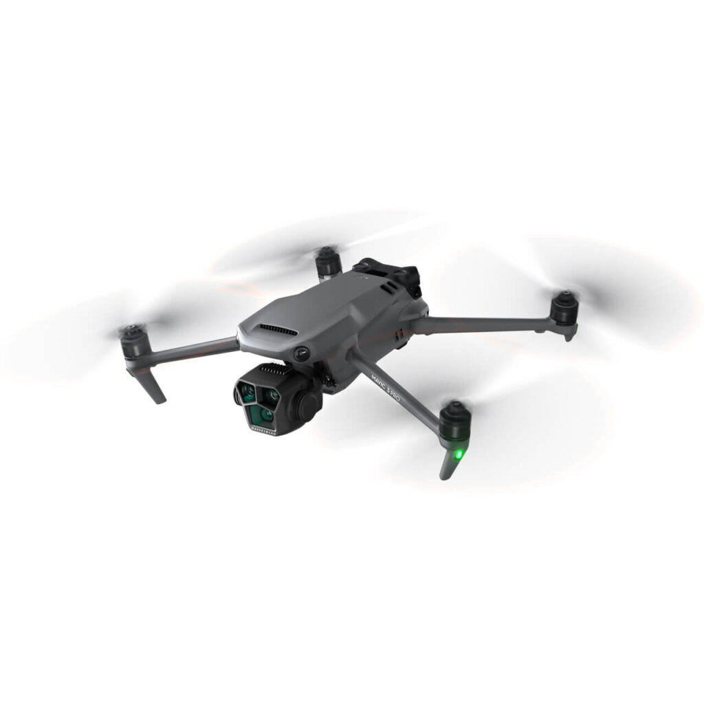 DJI Mavic 3 Pro Fly More Combo Dron sa daljinskim upravljačem — prednji prikaz