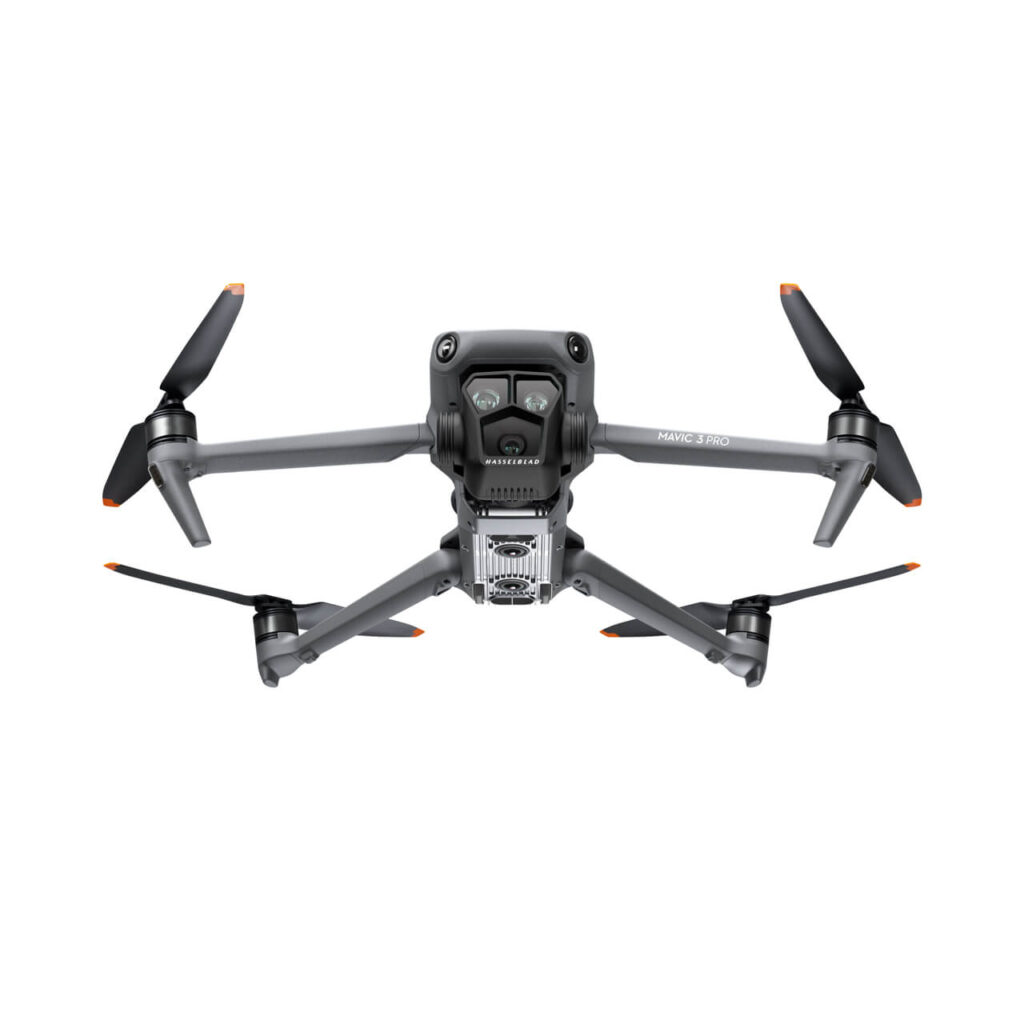 DJI Mavic 3 Pro Fly More Combo Dron sa daljinskim upravljačem — prednji prikaz