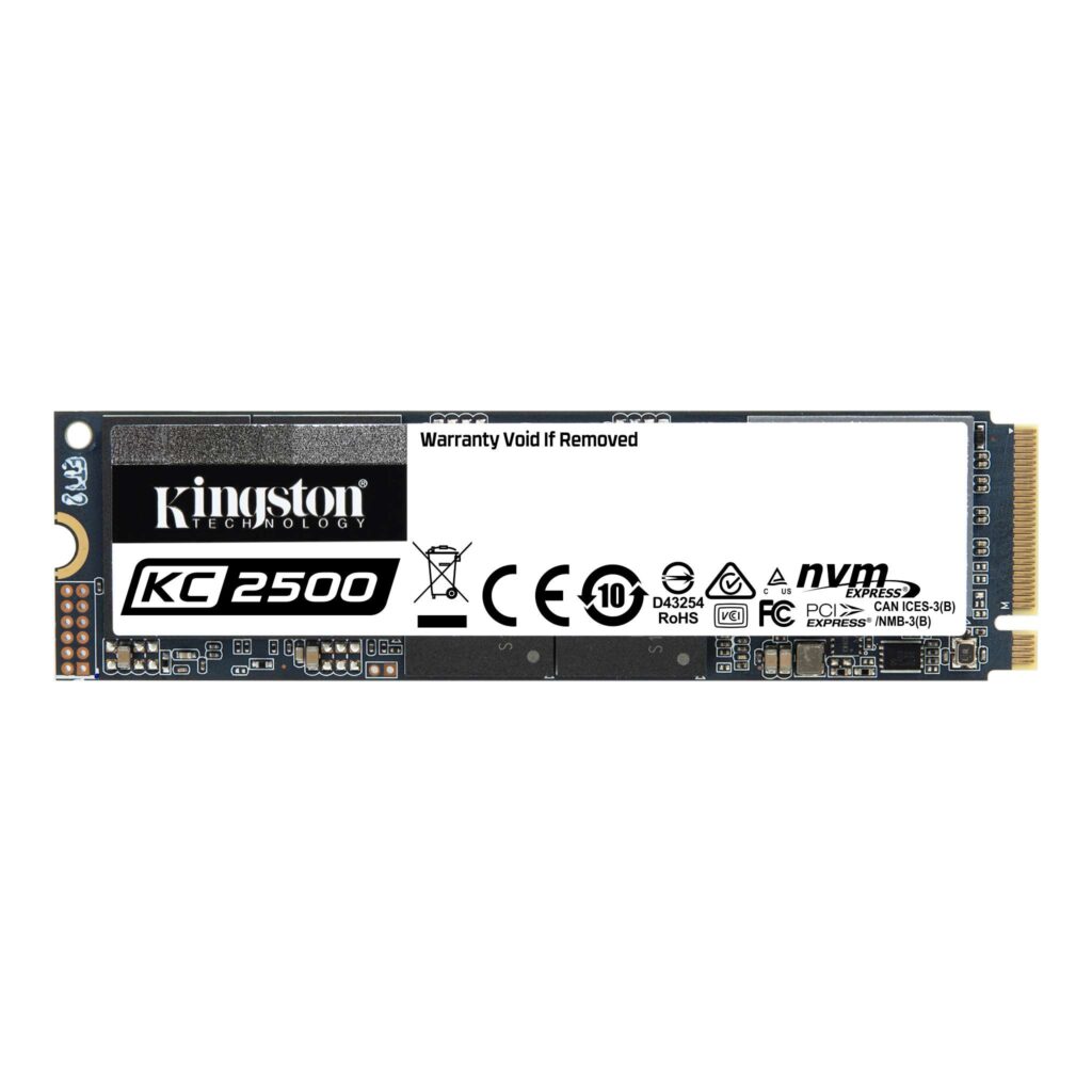 Kingston KC2500 SSD — prednji prikaz